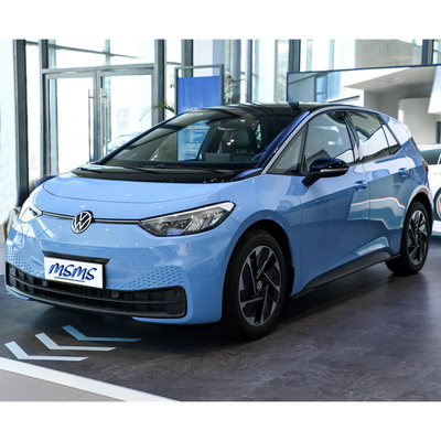 2023 Volkswagen ID3 Piccola auto elettrica con 450 km di autonomia e 1760 kg di peso al limite