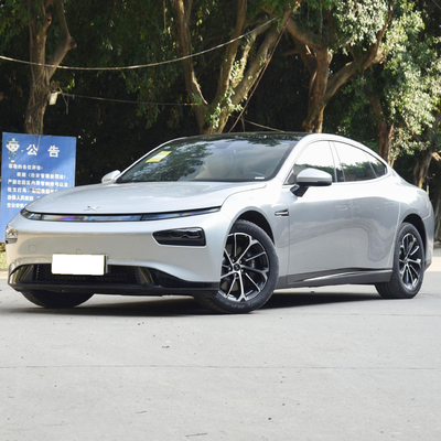 Alta velocità Xpeng P7 586G Auto a quattro ruote Veicolo elettrico per adulti 4880x1896x1450mm