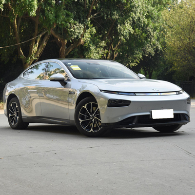 Alta velocità Xpeng P7 586G Auto a quattro ruote Veicolo elettrico per adulti 4880x1896x1450mm