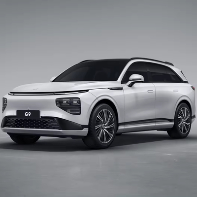 Auto elettrica ad alta velocità Xpeng G9 5 porte 5 posti a sinistra volante SUV grande spazio 650Km