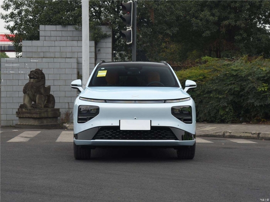 Auto elettrica ad alta velocità Xpeng G9 5 porte 5 posti a sinistra volante SUV grande spazio 650Km