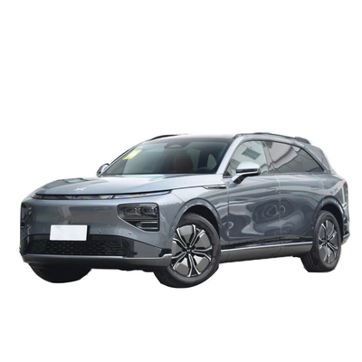 Auto elettrica ad alta velocità Xpeng G9 5 porte 5 posti a sinistra volante SUV grande spazio 650Km