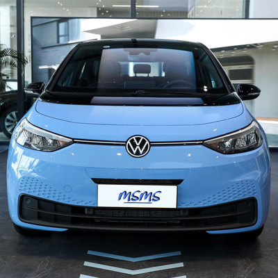 2023 Volkswagen ID3 Piccola auto elettrica con 450 km di autonomia e 1760 kg di peso al limite
