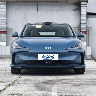 Automobile sportiva 4WD ad alta potenza 618km Max Zhiji L6 Pure Electric 2160kg/2610kg Peso sul bordo