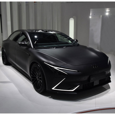 Zhiji IM L7 5 posti auto elettrica con 708Km di autonomia batteria al litio ferro fosfato Made