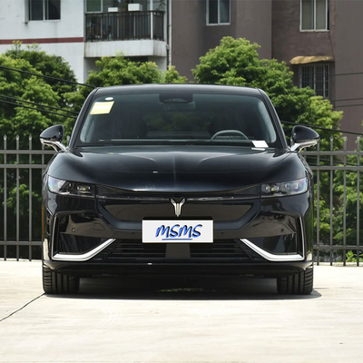 Voyah PHEV Speed Electric Car con velocità massima di 210 Km/h e dimensioni 5088x1970x1515mm