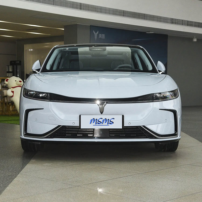Voyah PHEV Speed Electric Car con velocità massima di 210 Km/h e dimensioni 5088x1970x1515mm